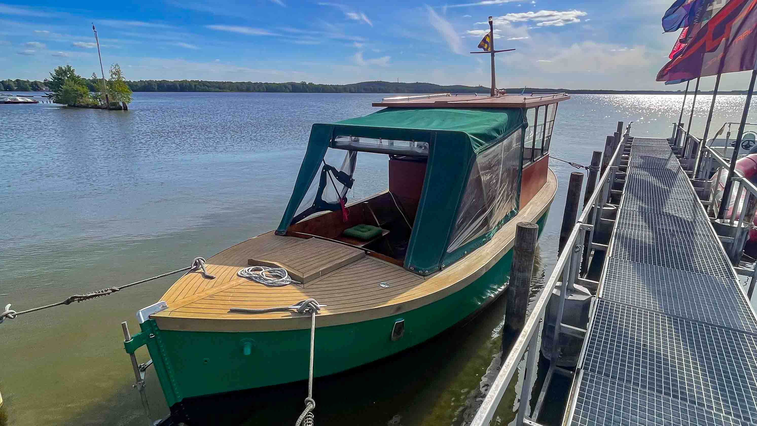 Fahrschulboot für den Sportbootführerschein Binnen am Müggelsee Berlin-Köpenick